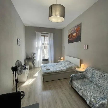 Apartman Old 1 *